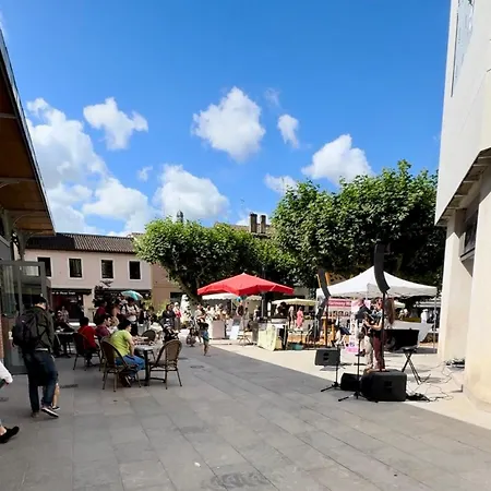 Center Location! * Bergerac