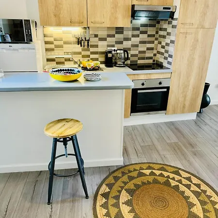 Center Location! Bergerac