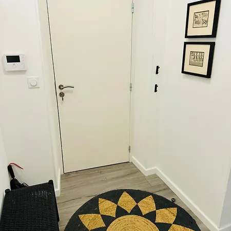 Center Location! Apartment *